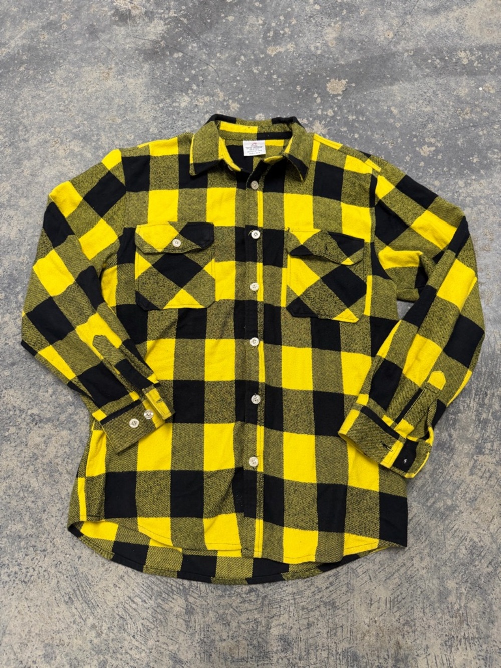 ROTH CO Yellow & Black Buffalo Plaid Button-Up Shirt Sz. 
Medium
